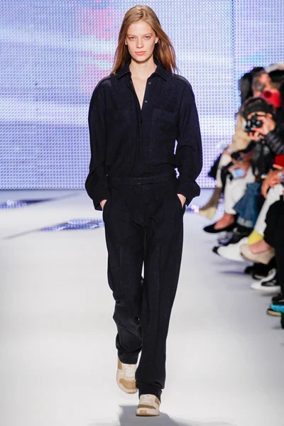 Look 38